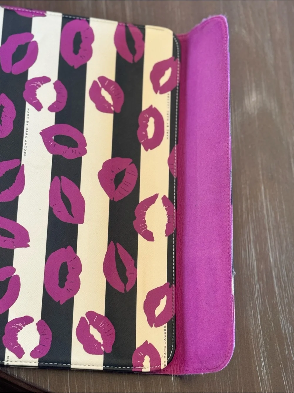 Marc By Marc Jacobs White, Pink & Black Lip-Print Laptop Sleeve 13”